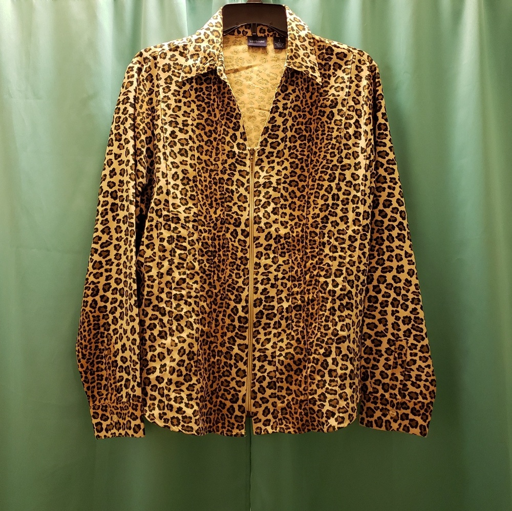Westbound long sleeve spottes print zipup blouse